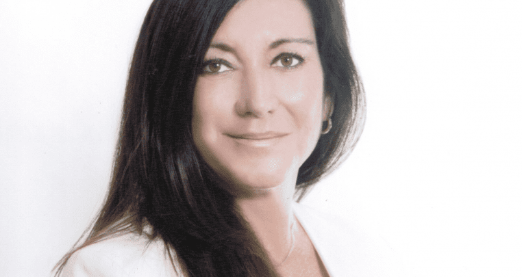 Laura 762x1200 - Diario Resumen de la región