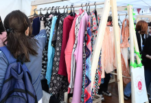 percheros retro feria - Diario Resumen de la región